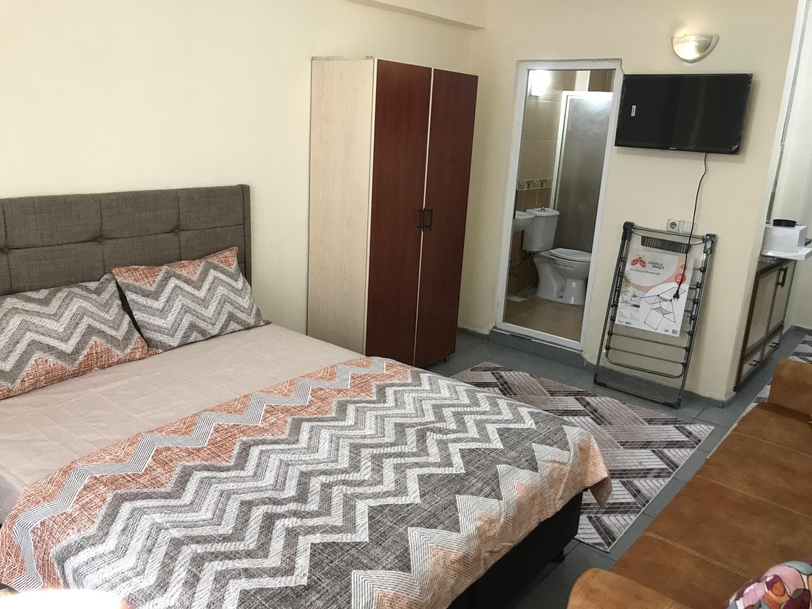 Simav apart - Simav Merkez Eşyalı 1+1 Apart - eşyalı kiralık daire Simav merkez